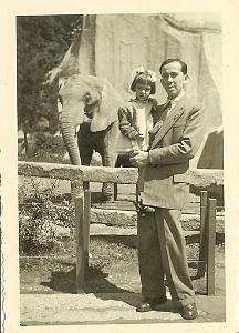 FAMILLE 008 FRANCE PARIS 1950 ZOO DE VINCENNES